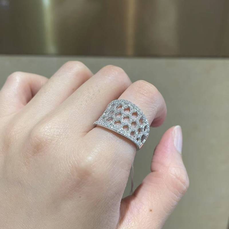 Affordable Luxury满钻排戒S925银镀白金Women's Ring定制选款副石Moissanite0.95ct